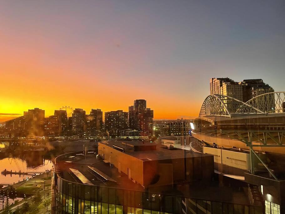 Breathtaking Harbour Views Lejlighed Melbourne Eksteriør billede